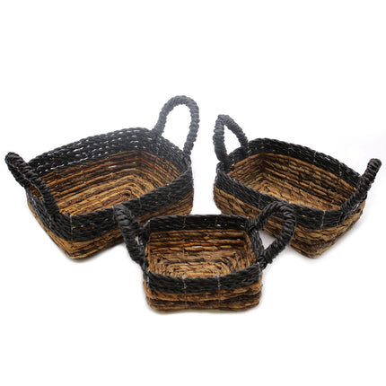 Set van 3 vierkante manden van bananenblad en zwart raffia
