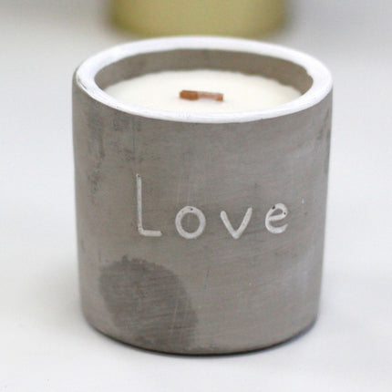 Medium Concrete Sojakaars – Liefde – Paarse Vijg & Cassis